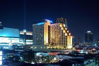 Photograph of Novotel Bangkok On Siam Square