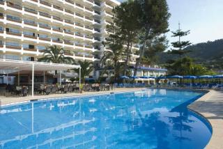 Book Universal Castell Royal online