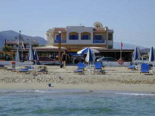 Photograph of Mikes Beach Apartments and Studios