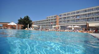 Photograph of Holiday Hotel