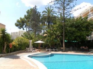 Photograph of Morlans Garden Hotel
