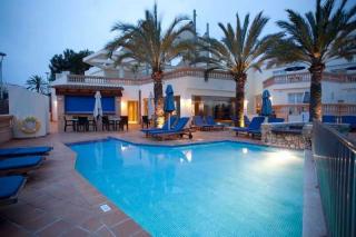Photograph of Azul Playa Apartments