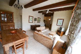 Photograph of Summerfield Farmhouse