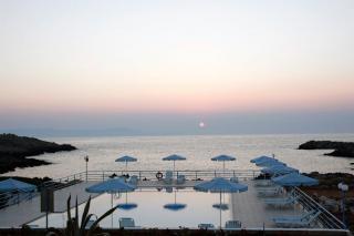 Photograph of Nanakis Beach Apartments