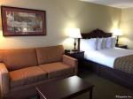 Anaheim Camelot Inn and Suites Picture 3