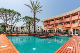 Book Vilamoura Garden Hotel online