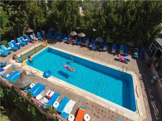 Photograph of Emre Apartments