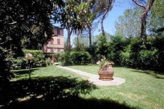 Photograph of Moderno Hotel